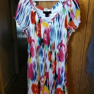 Lovely flower colored short sleeved dress